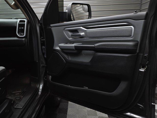Used 2020 RAM 1500 Big Horn AWD/4WD image 34