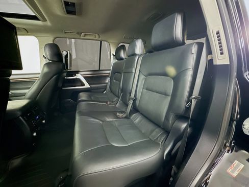 Used 2017 Toyota Land Cruiser AWD/4WD image 26