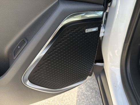 New 2026 GMC Acadia Elevation image 14