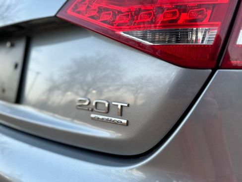 Used 2010 Audi A4 2.0T Premium Plus image 8