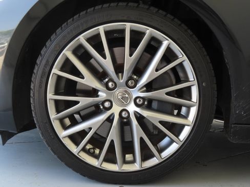 Used 2018 Lexus IS 300 w/ Accessory Package RWD image 28
