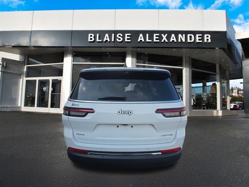 Used 2024 Jeep Grand Cherokee L Limited w/ Luxury Tech Group II image 6