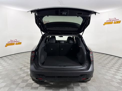 New 2026 Nissan Kicks SR w/ SR Premium Package image 5