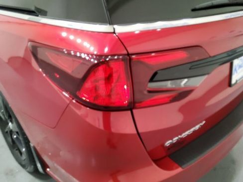 Used 2023 Honda Odyssey Sport image 12