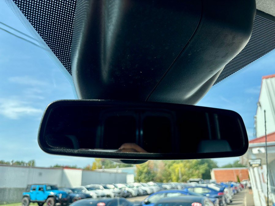 Used 2019 Ford Transit 250 148 Medium Roof RWD image 21