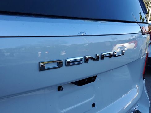 Certified 2025 GMC Yukon XL Denali w/ Denali Reserve Package image 29