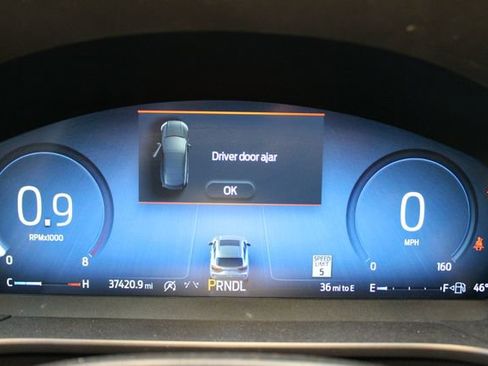 Used 2024 Ford Escape Platinum AWD/4WD image 25