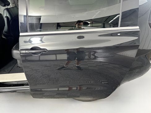 Used 2023 Chrysler Pacifica Touring-L image 26