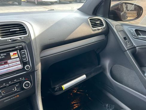 Used 2012 Volkswagen Golf R R image 25