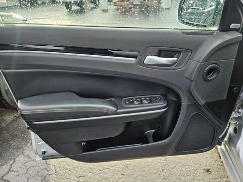 Used 2023 Chrysler 300 S image 10