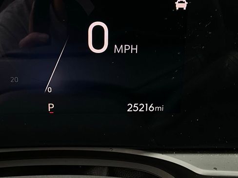 Used 2025 Buick Envista Preferred image 37