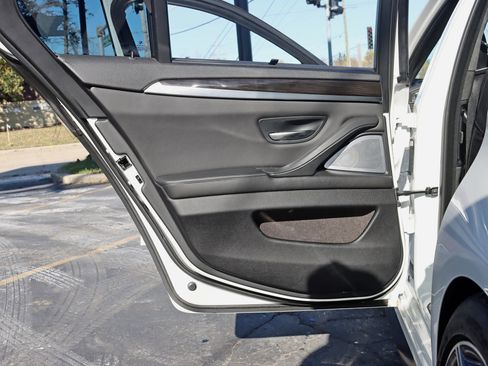 Used 2015 BMW M5 image 40