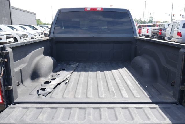 Used 2017 RAM 1500 Express AWD/4WD image 9