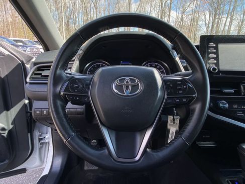 Used 2024 Toyota Camry SE image 28