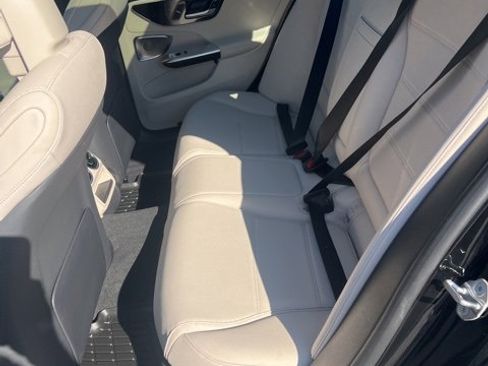 Used 2023 Mercedes-Benz C 300 4MATIC Sedan image 9