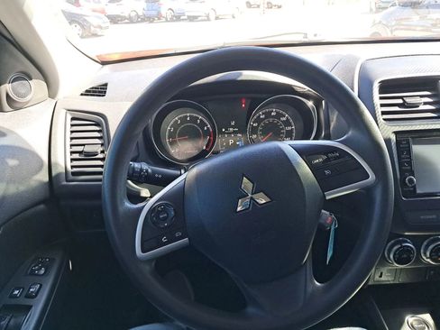 Used 2021 Mitsubishi Outlander Sport SE image 17