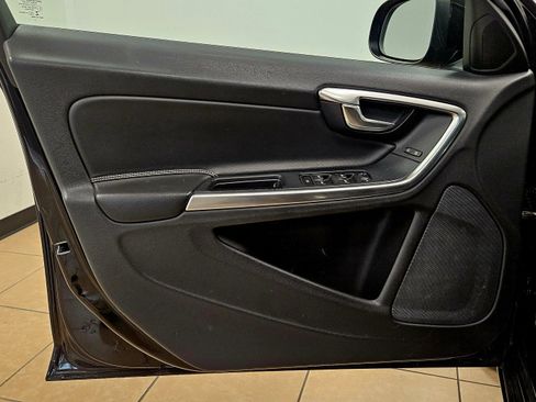 Used 2018 Volvo S60 T5 Dynamic w/ Protection Package image 12