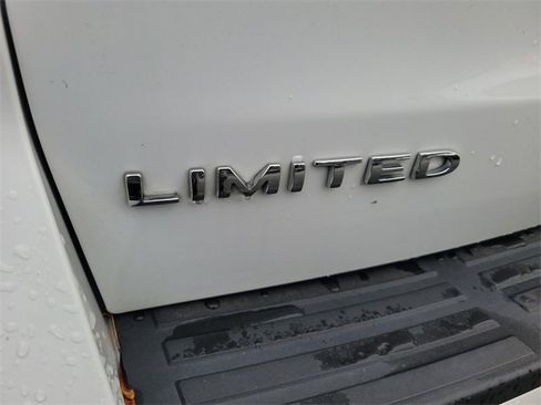 Used 2023 Ford Expedition Limited image 7