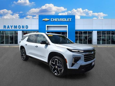 New 2026 Chevrolet Traverse High Country w/ LPO, Floor Liner Package AWD/4WD image 11
