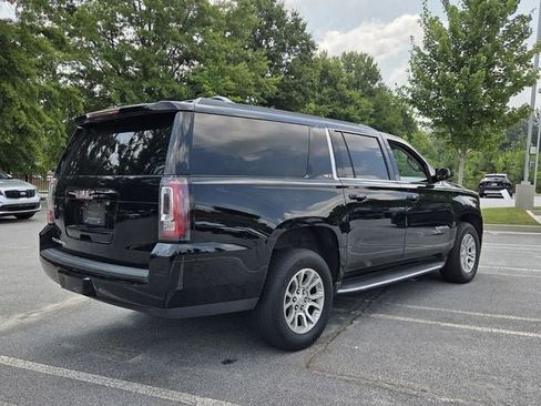 Used 2020 GMC Yukon XL SLT AWD/4WD image 8