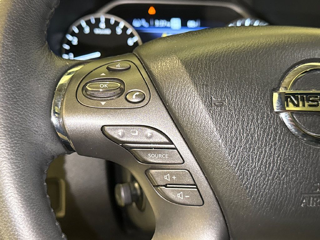 Used 2019 Nissan Murano Platinum w/ Cargo Package FWD image 32