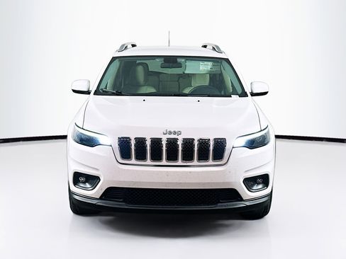 Used 2019 Jeep Cherokee Latitude w/ Popular Appearance Group image 2