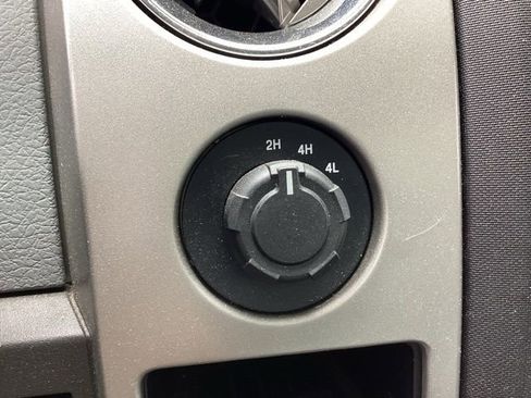 Used 2012 Ford F150 XLT AWD/4WD image 29