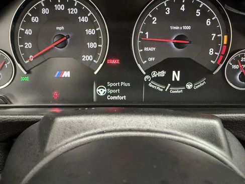 Used 2015 BMW M4 Convertible RWD image 28
