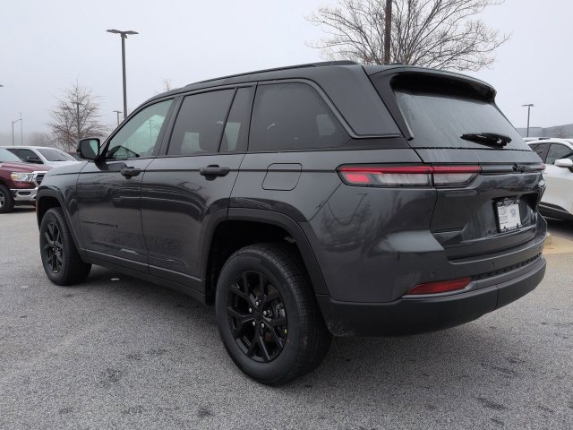 New 2026 Jeep Grand Cherokee Altitude RWD image 6