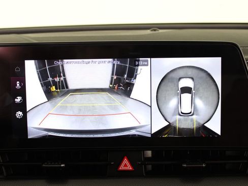 Used 2025 Kia Sportage SX image 29