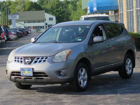 Used 2013 Nissan Rogue S w/ Special Edition Pkg AWD/4WD image 2