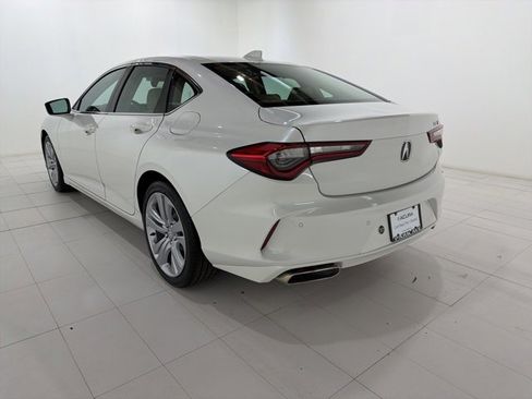 Certified 2022 Acura TLX w/ Technology Package image 3