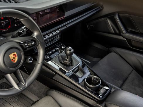 Certified 2024 Porsche 911 Carrera T RWD image 29