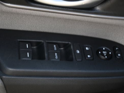 Used 2019 Honda CR-V EX image 11