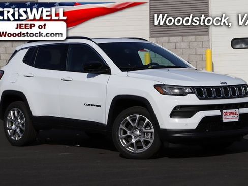 New 2024 Jeep Compass Latitude w/ Sun and Sound Group image 1