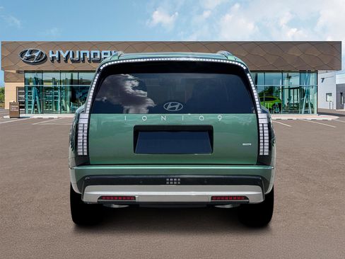 New 2026 Hyundai Ioniq 9 Limited AWD/4WD image 6