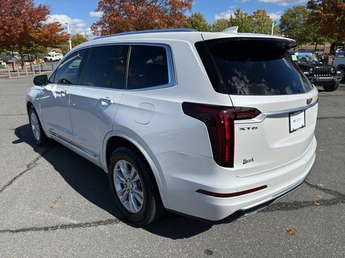 Used 2025 Cadillac XT6 Luxury image 5