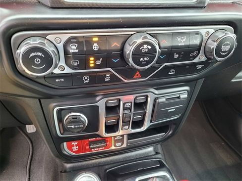 Used 2023 Jeep Gladiator Rubicon w/ Cold Weather Group image 21