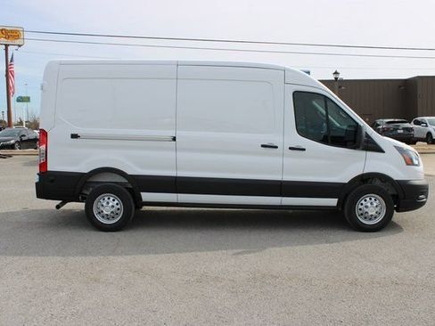 New 2026 Ford Transit 250 148 Medium Roof w/ Load Area Protection Package RWD image 3