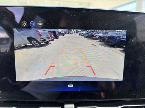 Used 2026 Chevrolet Equinox LT w/ Convenience Package II AWD/4WD image 19