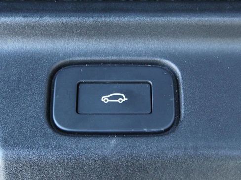 Used 2024 Land Rover Range Rover SE image 27