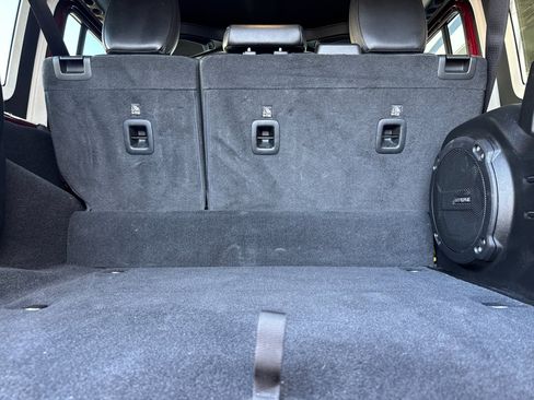 Used 2021 Jeep Wrangler Unlimited Sahara w/ Cold Weather Group image 15