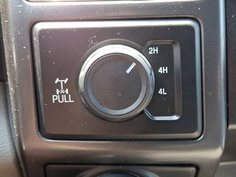Used 2018 Ford F150 XLT w/ Equipment Group 302A Luxury AWD/4WD image 26