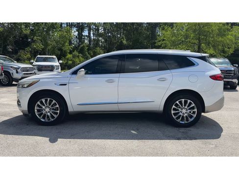 Certified 2018 Buick Enclave Premium w/ Experience Buick Package FWD image 6