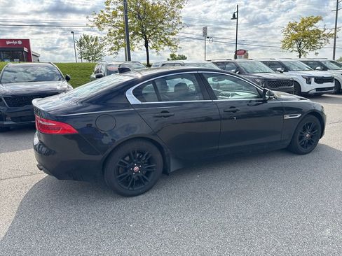 Used 2019 Jaguar XE Premium AWD/4WD image 2