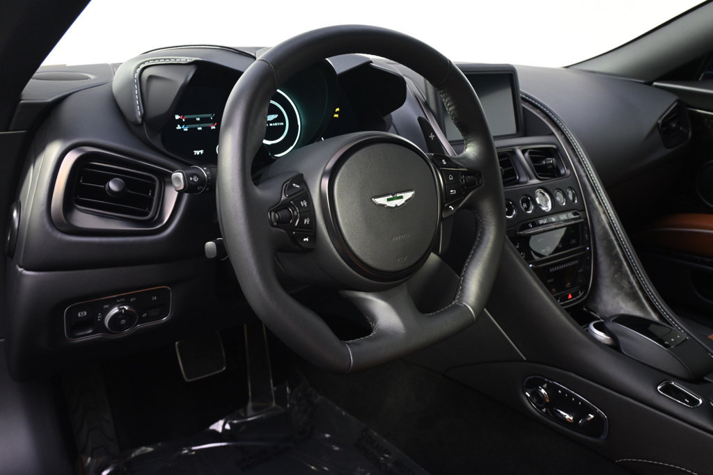 Used 2023 Aston Martin DBS Coupe RWD image 11