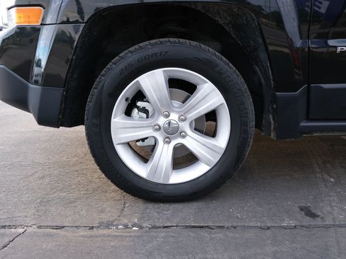 Used 2016 Jeep Patriot High Altitude image 11