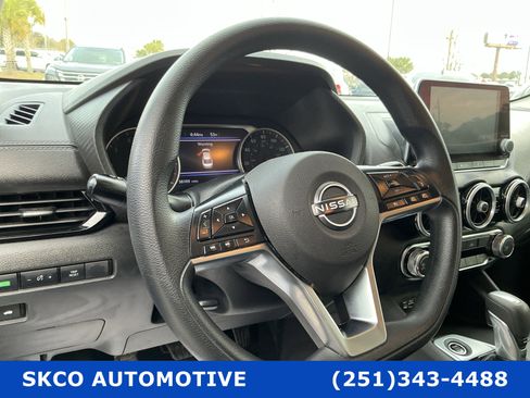 Used 2024 Nissan Sentra SV image 19