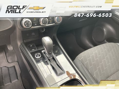 Used 2024 Nissan Kicks SV FWD image 23