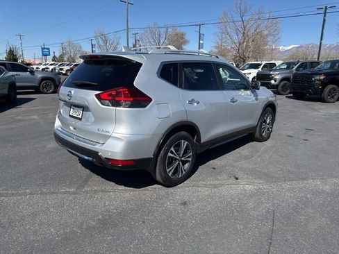 Used 2020 Nissan Rogue SV w/ Premium Package image 7